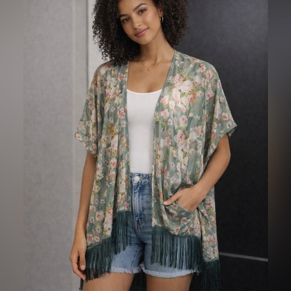Other - Floral Kimono with Fringe